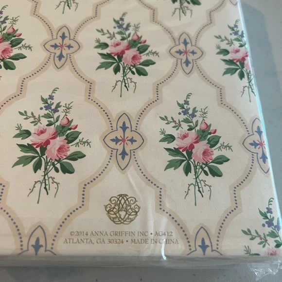 Anna Griffin Lovely Layers Cardstock Sheets 114-5x7 Cardstock sheets - Picture 4 of 5